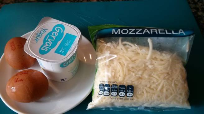 Quiche de fulles de remolatxa, ceba i porro, ingredients del farciment