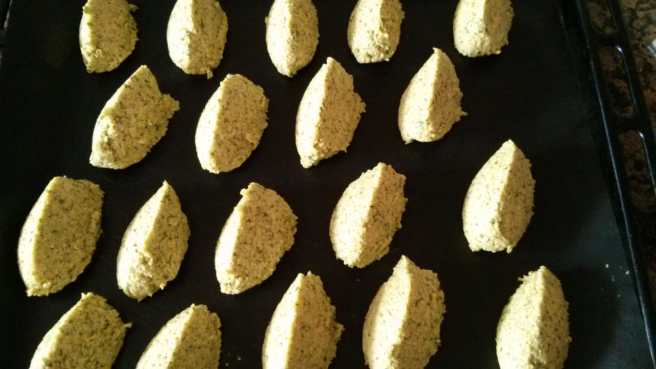 Falafel, disposats a la llauna