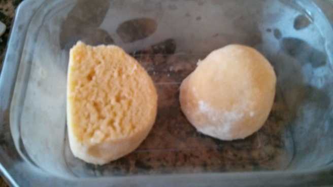 Pastís de pomes caramelitzades, la part de massa reservada al congelador