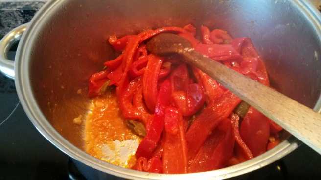 Pribentó i tomaca al punt